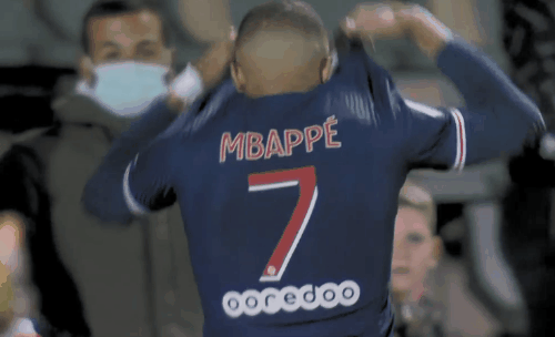 攻入里昂队史欧战第500球，托利索上演职业生涯首次帽子戏法